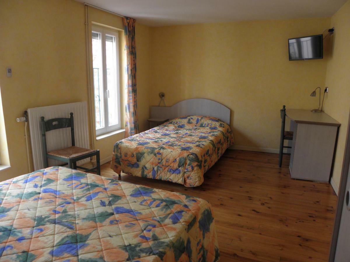 L'Ostalou Hotel Issoire Eksteriør billede
